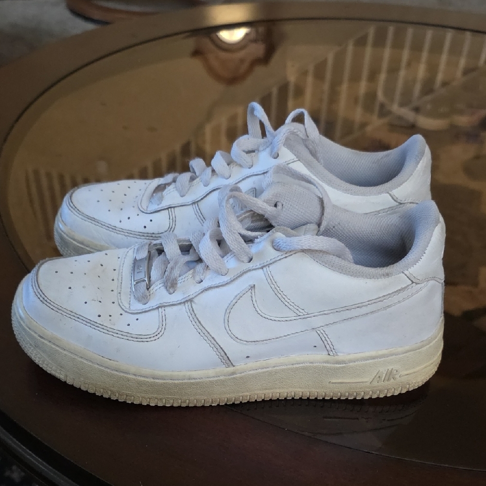Kids White Nike Air Force 1's-Size 5.5Y